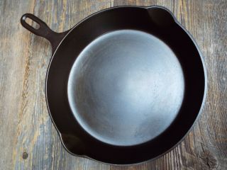 Griswold Iron Mountain Cast Iron Skillet 8 / 10 - 1/2 ",  Restored