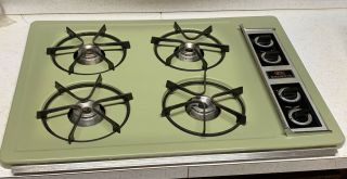 Caloric Avocado Green Cook Top 4 - Burner Gas Stove Appliance Vintage