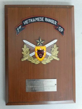 1st Vietnamese Ranger Gp - Badge On Wood Arvn Rangers Infantry Militaria - 1970