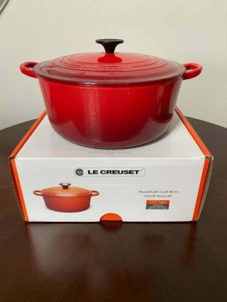 Le Creuset Signature Enameled Cast Iron Round Dutch Oven 7 1/4 - Qt Red 28