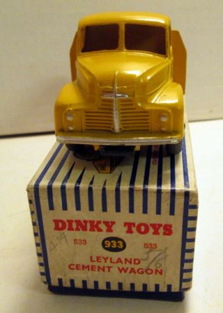 Dinky Toys,  933 Leyland Comet Wagon 