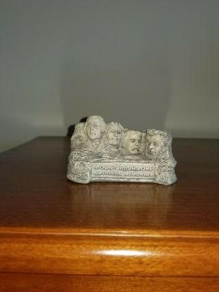 Mount Rushmore National Memorial Figurine Souvenir