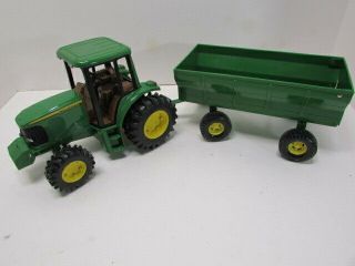 John Deere Ertl 1:16 Scale Toy Tractor With Wagon Trailer