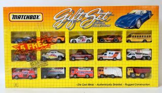 1993 Matchbox Gift Set (15) 1:64 Diecast Cars & Trucks & Nasa Rocket Carrier
