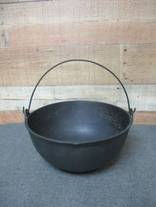 Vintage Cast Iron Cauldron Pot W/ Bail Handle No Lid