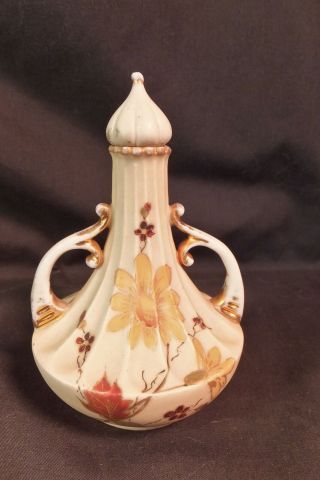 Rudolstadt Work 1890s Blush Ivory 4.  75 " Dbl Hndl Vase W Cap Hand Painted Flowers