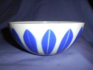 Cathrineholm Lotus Pattern Blue On White 7 1/8” Enamelware Bowl Guc