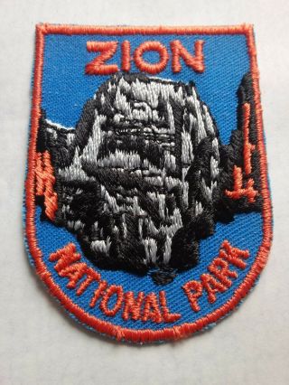 Zion National Park Utah Ut Great White Sandstone Rock Souvenir Patch Badge