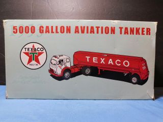 First Gear 1953 Texaco White 5000 Gallon Aviation Tanker 19 - 2202