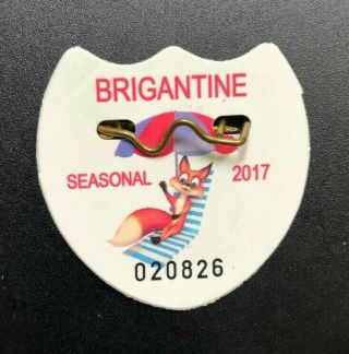Brigantine Nj 2017 Seasonal Beach Tag / Badge Jersey Shore Collectible