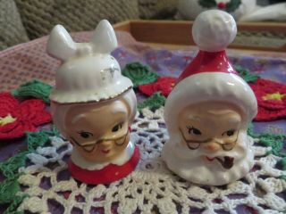 Vintage Lefton & Mrs.  Santa Clause Salt And Pepper Shakers