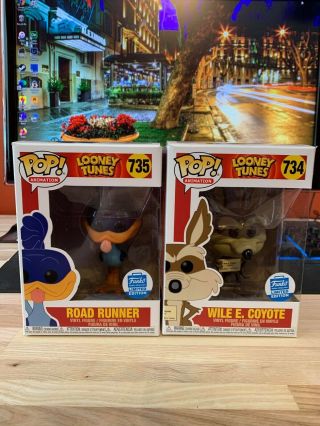 Looney Tunes Funko Pops: Wile E.  Coyote 734 And Road Runner 735 Limited Editions