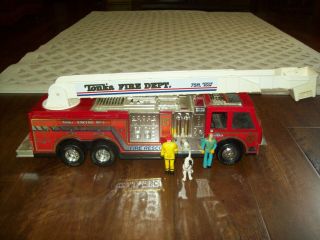 Vintage 1993 27 " Tonka Fire Truck Engine No.  5 Rescue Boom Ladder Firetruck