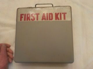 Vintage A.  E.  Halperin Co.  Inc.  Halco Heavy Duty First Aid Kit Metal Box