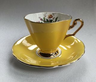 Vintage Windsor Bone China (england) Tea Cup&saucer - Yellow,  Gold,  W/floral Patten