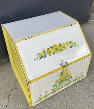 Vintage Mid Century White & Yellow Flowers 2 Compartment Tin Bread Box Pie Safe