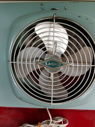 Vintage Lasko Window Fan Mid Century Aqua Blue REVERSIBLE EXPANDABLE 3