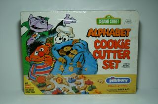 Vintage Sesame Street Pillsbury Alphabet Cookie Cutter Set 1977