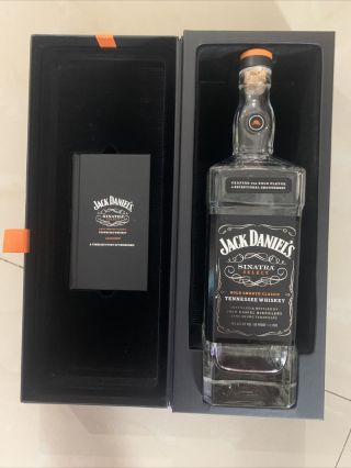 Jack Daniels Frank Sinatra Collectible Bottle With Book Man Cave