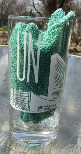1960s U.  N.  United Nations 5 1/2 " Tall Souvenir Drinking Glass 38 Members