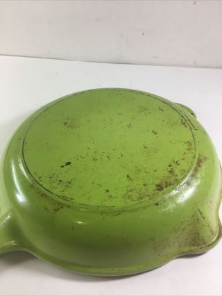 Vintage Le Creuset 9.  5” Lime Green Enamel Cast Iron Skillet Pan,  Made In France