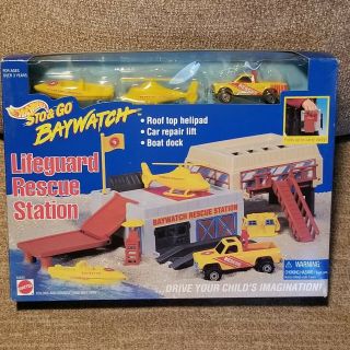 Hot Wheels Sto & Go Baywatch Lifeguard Rescue Station Chevy S - 10 Truck 1995