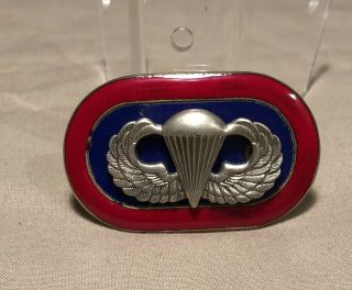 Vintage Usgi Parachutists Badge On Metal Blue And Red Flash