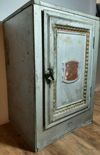 Vintage Home Comfort Bread And Cake Cabinet No.  T,  1919 ? Good Housekeeping