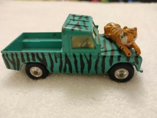 Corgi Toys Land Rover 109” W.  B.  Safari Pick - Up Truck " Wameru Sub - District "