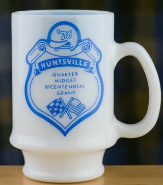 1976 Milk Glass Mug Huntsville Bicentennial Quarter Midget Grand National (l3)