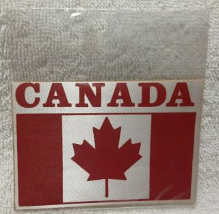 VINTAGE 1970 ' s CANADA/CANADIAN FLAG decal/sticker 3 1/2 