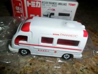 51 Nissan Paramedic Ambulance Red & White 1/78 Scale Tomy Tomica