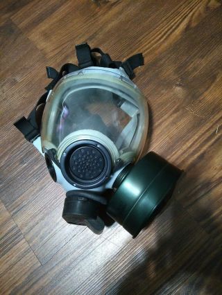 Us Military Issue Msa Mcu - 2 Gas Mask Respirator Size M With Bag