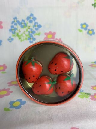 Vintage Knobler Japan Wood Strawberry Magnets Set Of 4 In Tin Cute Retro Kitsch