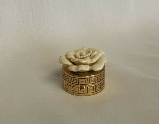Estee Lauder Cinnabar Solid Perfume Compact Ivory Series Flower No Box