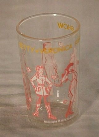 Swanky Swig 1971 Betty & Veronica Fashion Show Glass Cup Tumbler Art Character