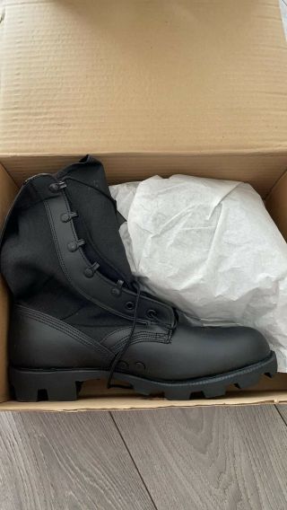 British Army Issue Surplus Black Jungle Boots Size 9.  5w