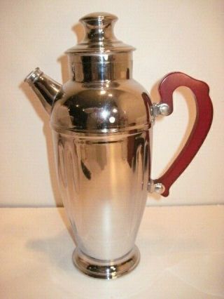 Vintage Art Deco Chrome Cocktail Shaker W/ Red Bakelite Handle Cromwell Silver