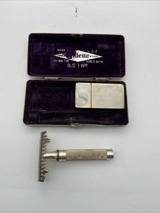 Vintage Gillette Old Type Single Ring Razor - Metal Case Razor Blade Safes