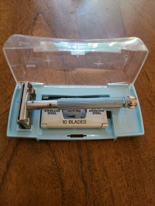 Vintage Lady Gillette Blue Starburst Safety Razor In Case W/ Blades M2 Code
