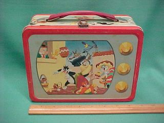 Vintage 1959 Warner Bros.  Looney Tunes Metal Lunch Box Bugs Bunny Tweety Bird