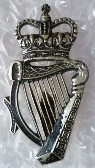 Ruc Royal Ulster Constabulary Cap Badge Qc White Metal Antique