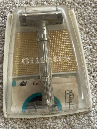Vintage Gillette Twist Shaving Razor Safety Blade Shaver In Case