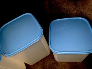 3pc Tupperware Modular Mates (2) 23 Cup 1622 with Blue Lid/Seal 1623 & 1621 2