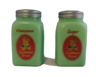 Sunbeam Bread Cinnamon Sugar Shakers Jadeite Green Glass Set