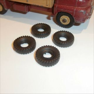 Dinky Toys Tires Early Truck 1950 ' s & 60 ' s models 4 Black Tyres Pack 5 2