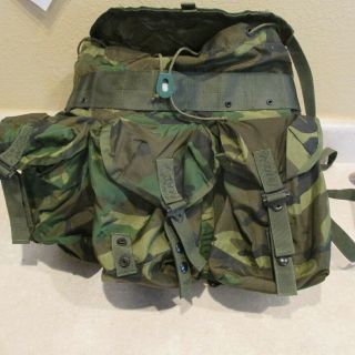 Army Surplus - Rucksack Backpack 3 Pocket Camo