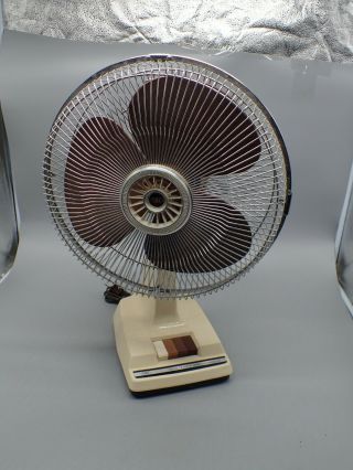 Rare Size Vintage Tozaj 3 - Speed 12” Oscillating Desk Fan Brown Blade Sr - 12