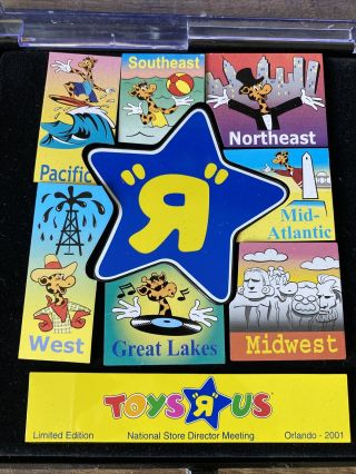 Toys R Us Geoffrey " 2001 " 9 - Piece Pin Set Limited Edition Store Director Meeting
