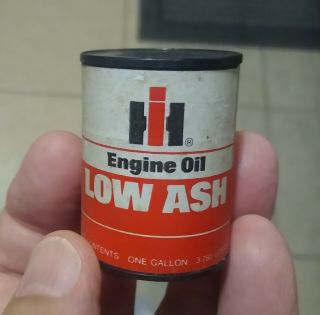 Rare International Harvester " Miniature " Low Ash Oil Can.  Mystery Item
